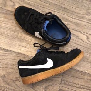 Nike low air dunks🏀 fair condition